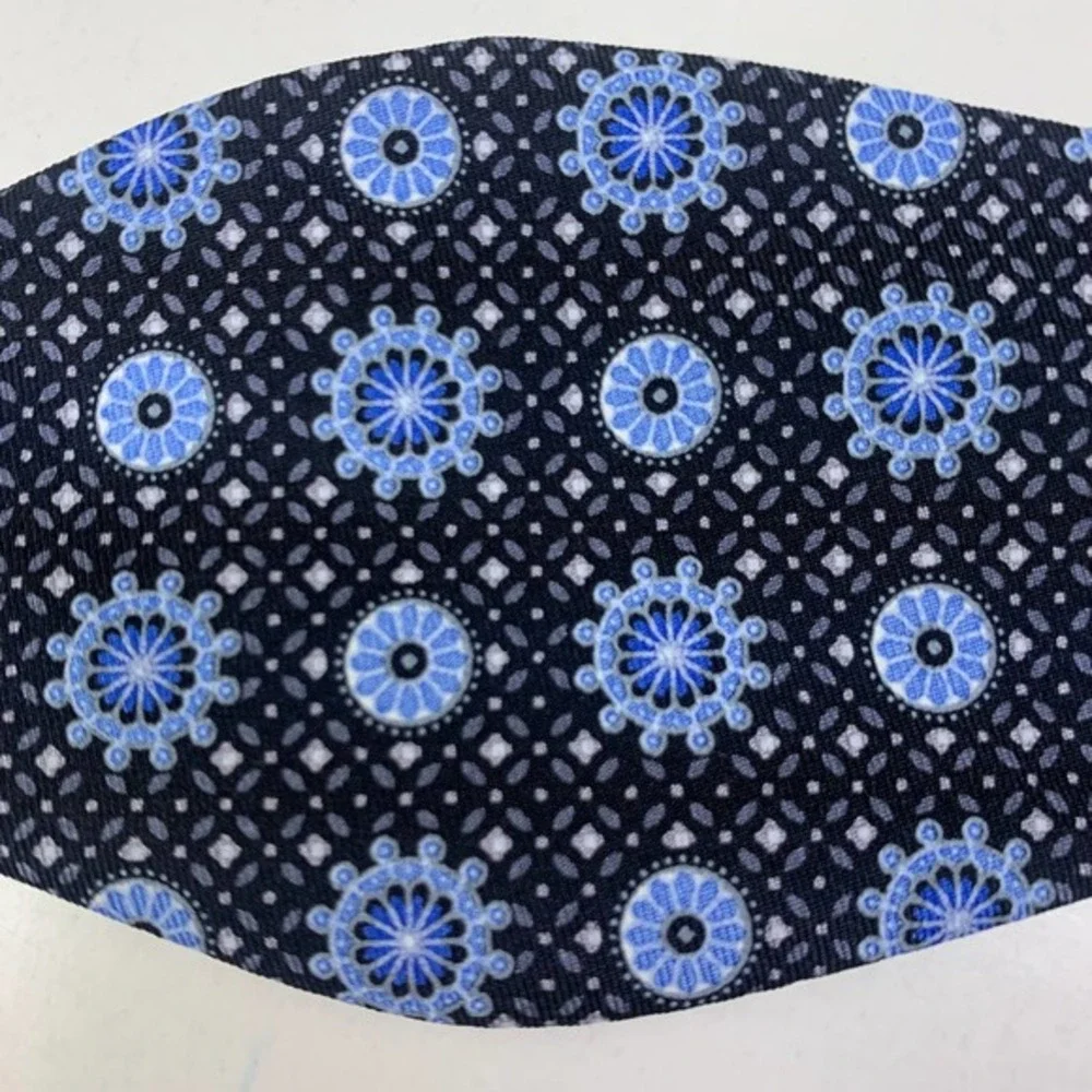 CREMIEUX Navy Blue Geometric‎ Print Silk Bow Tie - NWT